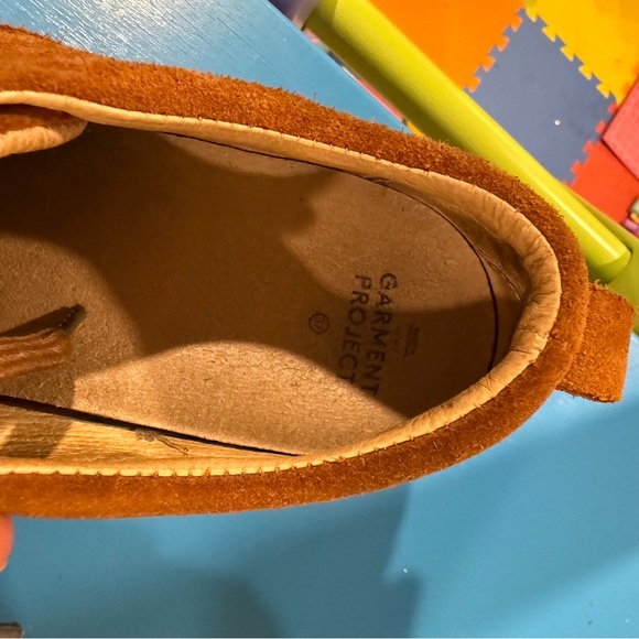 Brown Suede Low-Top Sneakers with Lace-Up Design - Picture 4 of 4